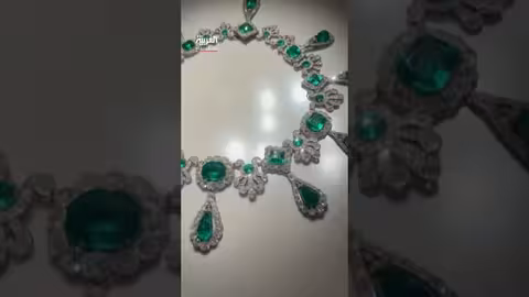سرقة مجوهرات من متحف اللوفر في باريس.. واستعادة التاج