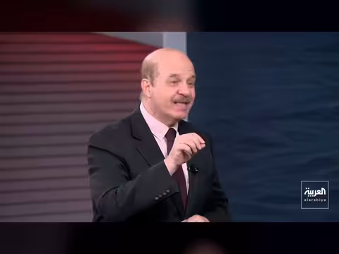 إيران تغلق هرمز وتستهدف سفينة أميركية