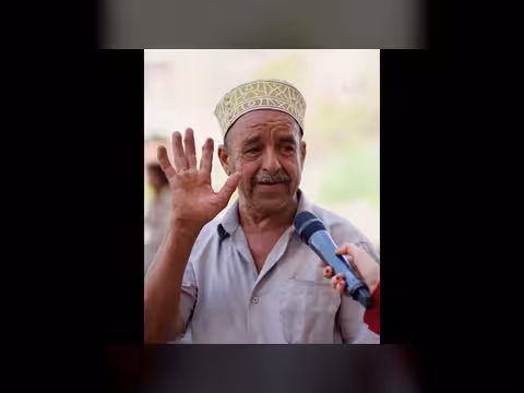 طلب فذحة من المذيعة