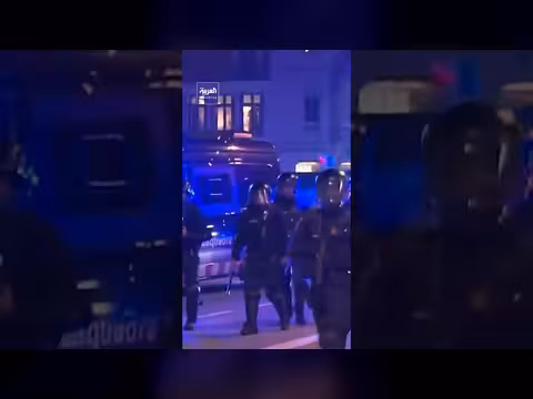 الشرطة الإسبانية تعتقل 128 شخصًا في برشلونة بعد شغب ونهب