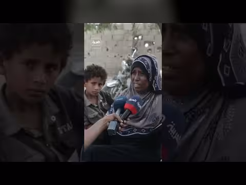 الحوثي يدفع أسر يمنية للنزوح في مديرية حيس تحت القصف