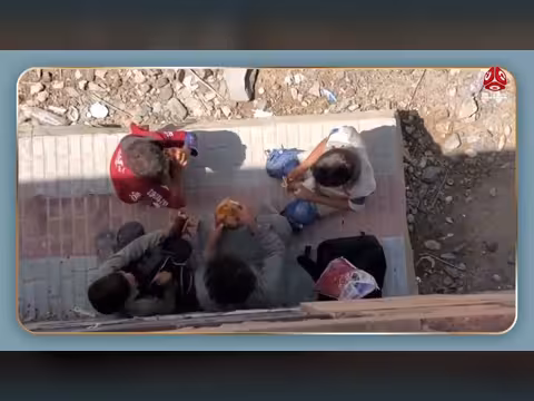 طالب يمني يذهل الجميع بأدائه المذهل