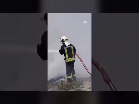 ستة عشر انفجارًا يفتحان ملف مخازن السلاح في سوريا