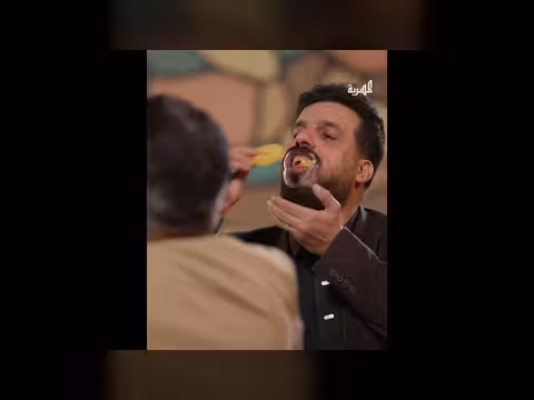 تحدي الأكل بفم مفتوح بين مالك الجعدبي وسليم البوصي