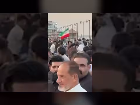 تظاهرات عراقية تطالب بإعادة فتح المطارات أمام الرحلات الإيرانية