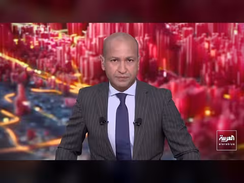 سفير إسرائيل يستفز ممثل إيران بالأمم المتحدة بعرض جهاز ستارلينك