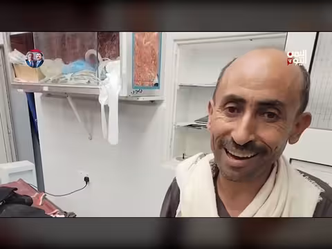 قصف حوثي يودي بحياة امرأة حامل وجنينها