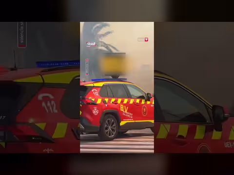 نيران حرائق الغابات تقترب من مدينة الفنون والعلوم في فالنسيا