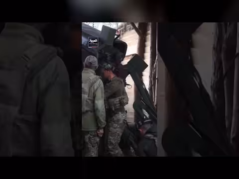 مدفعيون أوكرانيون يستهدفون مواقع روسية قرب ليمان