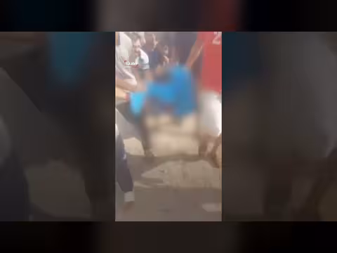 قصف إسرائيلي على منزل في مخيم حلاوة بجباليا شمال غزة
