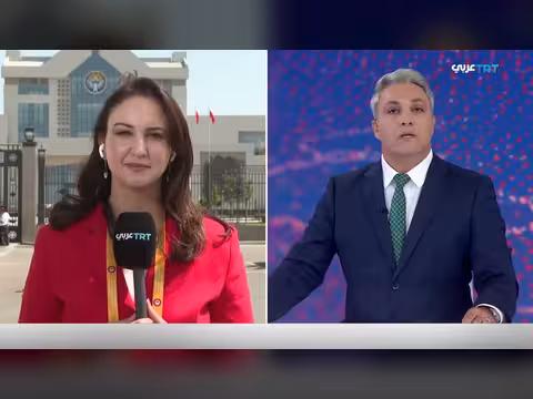 قادة وضيوف قمة شنغهاي يلتقطون الصورة الجماعية في بشكيك