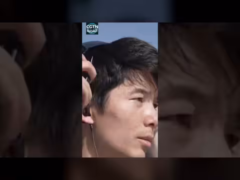 شاب صيني يصنع طائرة نفاثة مأهولة يدويا
