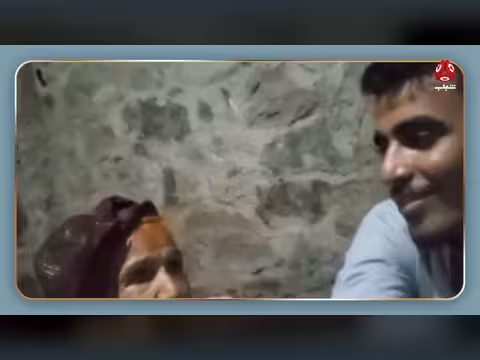 لحظات عفوية بين أم وابنها تأسر القلوب