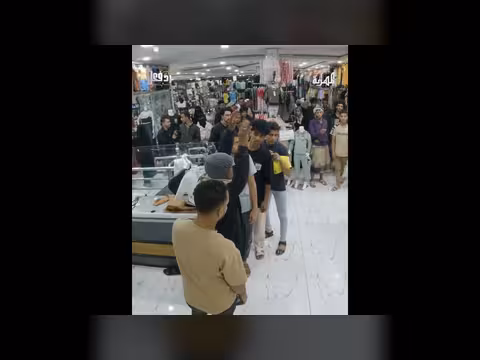 هذا مش رجال! . . لقيح ضرب زوجته بسبب زيارة أمها