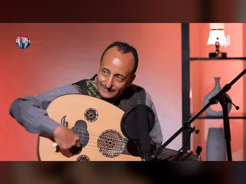 الفنان علي الرداعي يحكي قصة أغنية يا جماهير سبتمبر في بودكاست رؤى