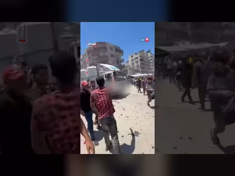 قصف إسرائيلي يستهدف مركبة في غزة