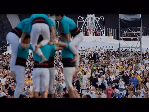 بابا لاو الرابع عشر في برشلونة