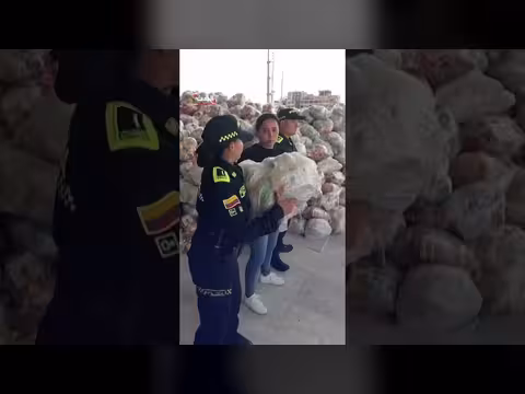ملعب بوغوتا يتحوّل إلى مركز مساعدات إنسانية لضحايا الزلزال