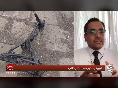 قصف ميناء المخا الحوثي وتعزيز الحصار على محافظة تعز