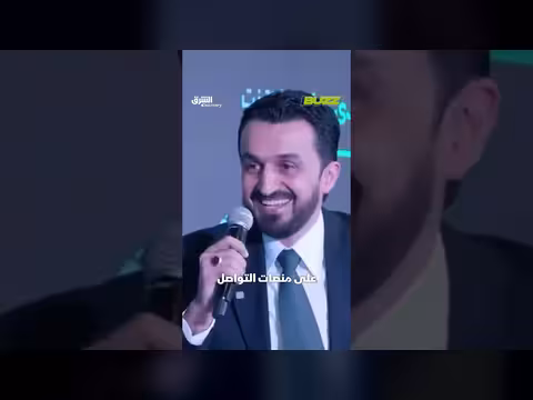 قارورة مياه تُحرج وزير الاتصالات العراقي مصطفى سند