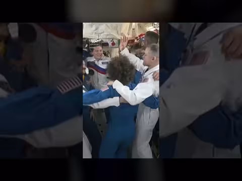 طاقم كرو-12 يستعد لمغادرة محطة الفضاء الدولية
