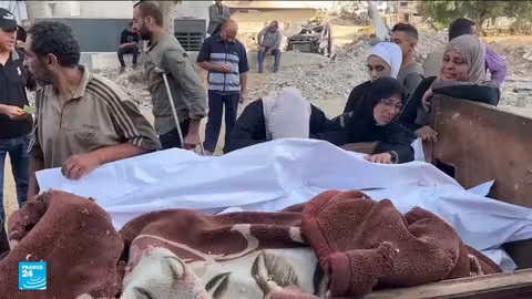 غزة: تصاعد القصف وادعاءات بإطلاق النار على المنتظرين للمساعدات