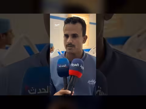 عمال سفن تجارية يروون تفاصيل هجوم الحوثيين في باب المندب