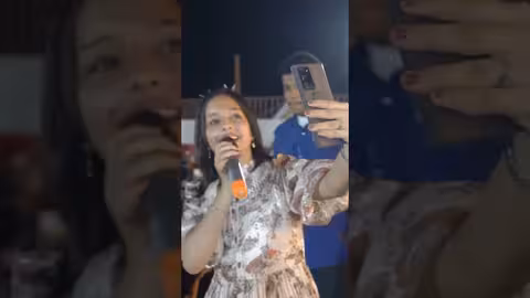 جمهور ماريا قحطان يغني معها سر حبي فيك غامض