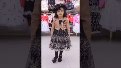 مين في اناقتك يا فطوم وكل هذا من مكان واحد يا جمالك فطوم، ملاك فتحي، ملابس