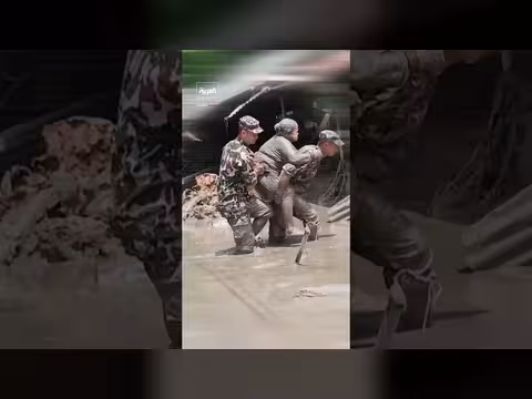 البحث عن مئات المفقودين في فيضانات جبال الهيمالايا