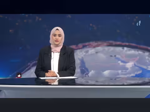 خمس سفن تغير مسارها في البحر الأحمر