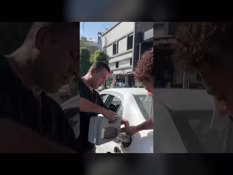 توافد السيارات على محطات الوقود في بغداد بسبب نقص البنزين