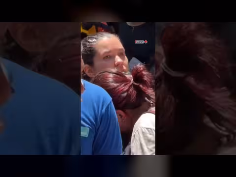 فرق الإنقاذ الكولومبية تنتشل ناجياً بعد 36 ساعة من الزلزال