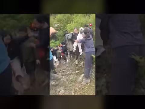 إجلاء أشخاص جراء انهيارات طينية في جنوب غرب الصين