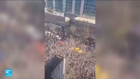 احتجاجات شاملة في إيران وتوعد النظام بالمزيد من القمع