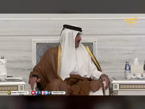 رئيس مجلس القيادة يقدم واجب العزاء لأمير قطر