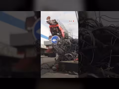 ضربة جوية روسية تستهدف جسراً في كييف خلال زيارة المستشار الألماني