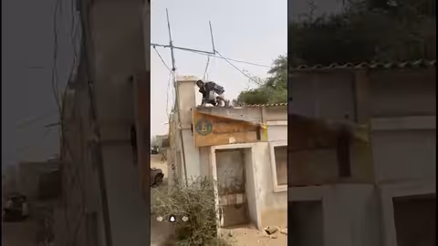 استمرار إزالة لافتات الانتقالي في شبوة