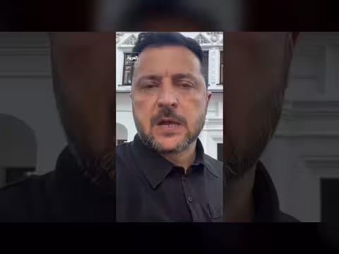 زيلينسكي: روسيا استخدمت صاروخًا باليستيًا كوريًا شماليًا في هجومها
