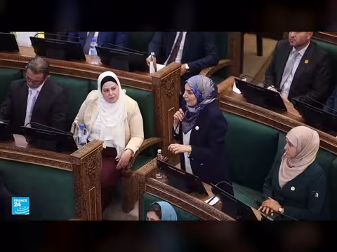 مجلس الشعب السوري الجديد يبدأ أعماله وسط تساؤلات