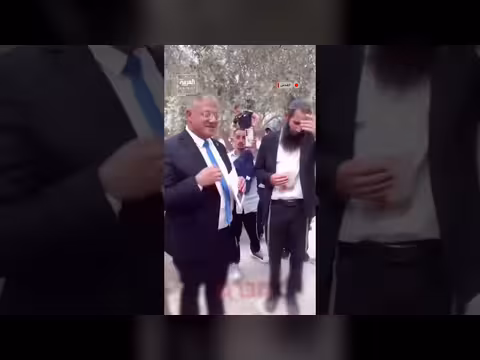 وزير الأمن الإسرائيلي بن غفير يقتحم الأقصى ويصرح بإقامة الهيكل