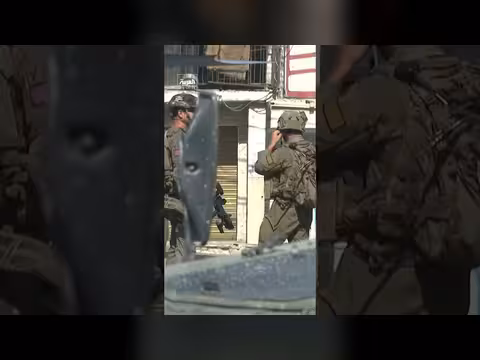 الجيش الإسرائيلي يطلق عملية واسعة في مخيم قلنديا شمال القدس
