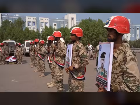 بحرية المقاومة الوطنية تودع ثلاثة من أبطالها بتشييع رسمي وشعبي