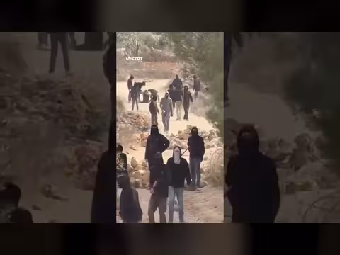 هروب مستوطنين بعد تصدي شبان قرية أبو فلاح لهم