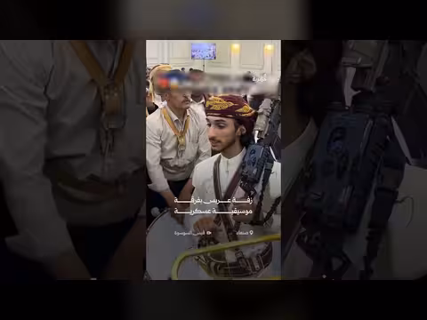 زفة عريس في صنعاء برفقة فرقة موسيقية عسكرية