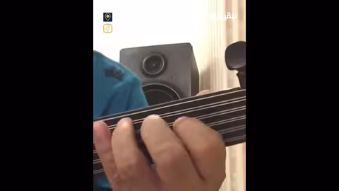 تخريب صليب حجري قديم من قبل مجموعة سياح يهود