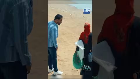 الصيادة جميلة.. تكافح بصيد الأسماك وراتب لا يتجاوز 30 ألف