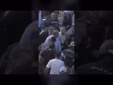 مشاهد خاصة لتشييع ضحايا كنيسة بلدة حمود في الكرك