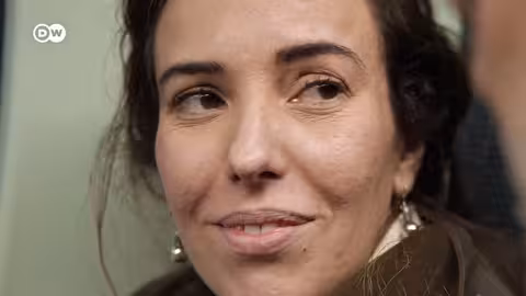 وثائقي جوليان أسانج والأسرار المظلمة للحرب وثائقية دي دبليو