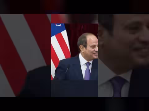 السيسي يمازح رئيس وزراء ماليزيا ويصفه بشخصية ساحرة ومبهرة